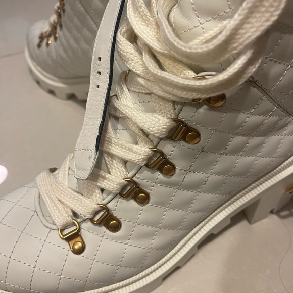 White motto boots authentic Gucci/ box and dust bags - Picture 13 of 16